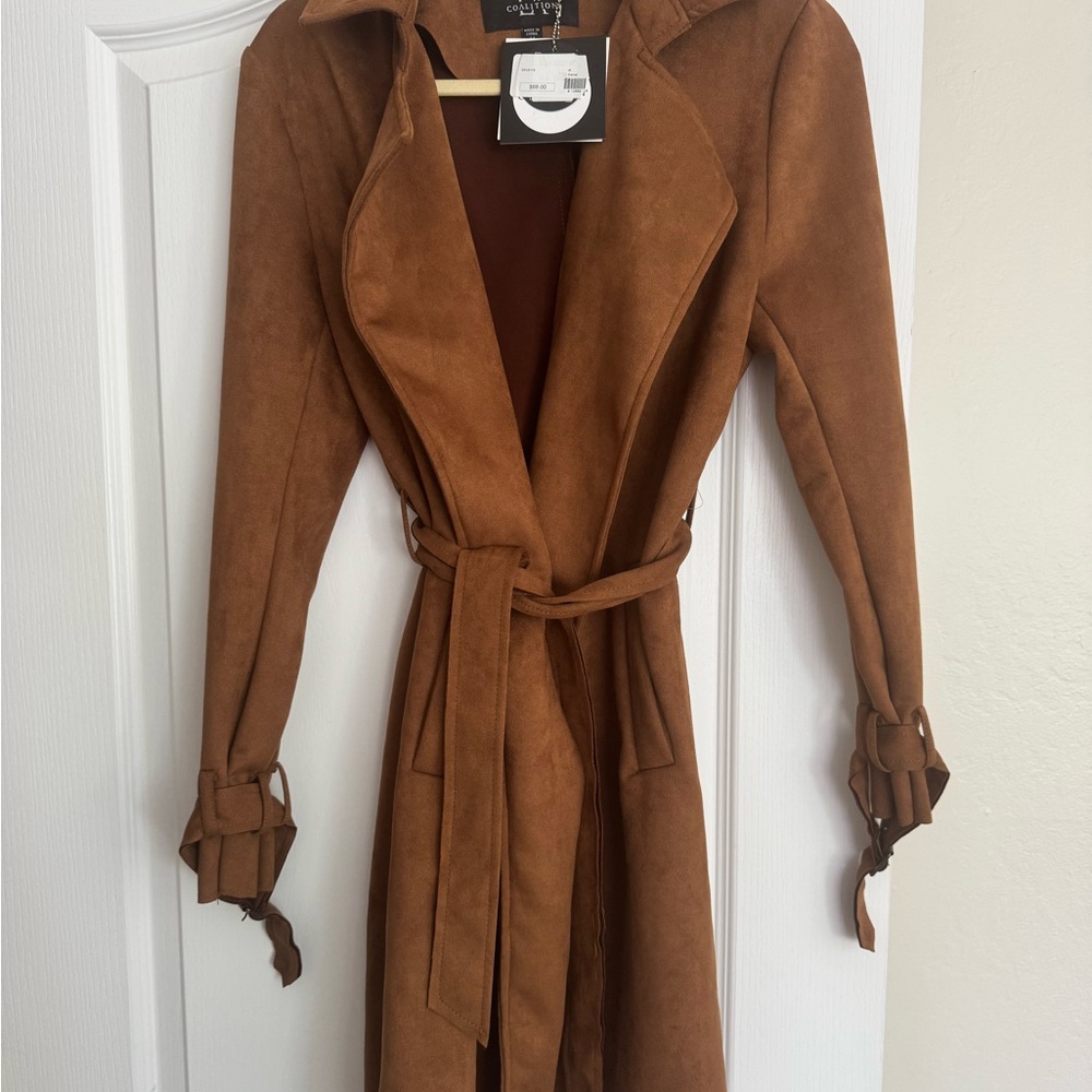 Brown Trench Coat with Tie Belt and Lapel Collar